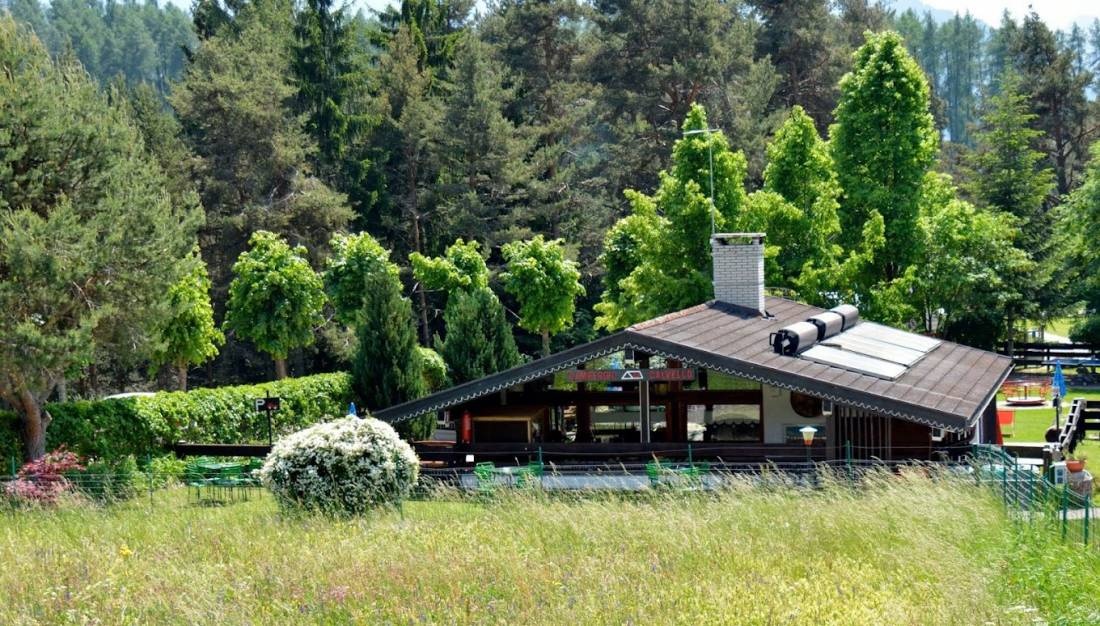 Campeggio Calvello — Area da campeggio in Carano