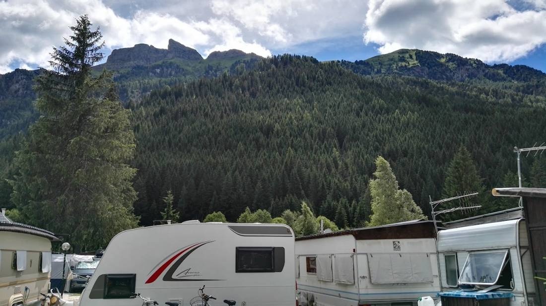 Camping Marmolada — Camping in Canazei