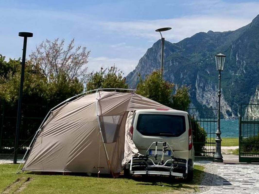 Camping Villa Speranza — Cámping in Riva Del Garda