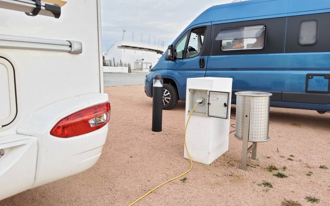 Parque de Pernoita de Autocaravanas — Bobilplass in Nova Aldeia da Luz