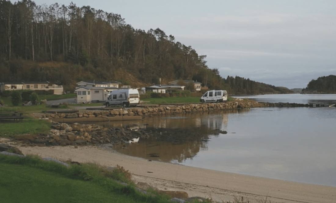 Melkevik Bobilparkering — Cámping in Tysværvåg
