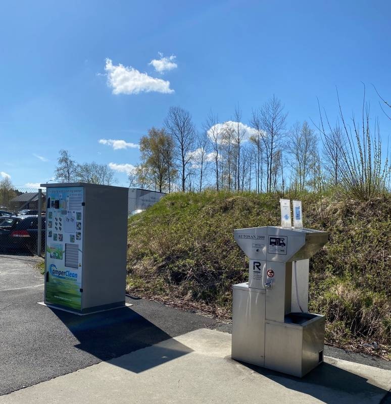 Perry & Williams Caravan — Camperplads in Råde