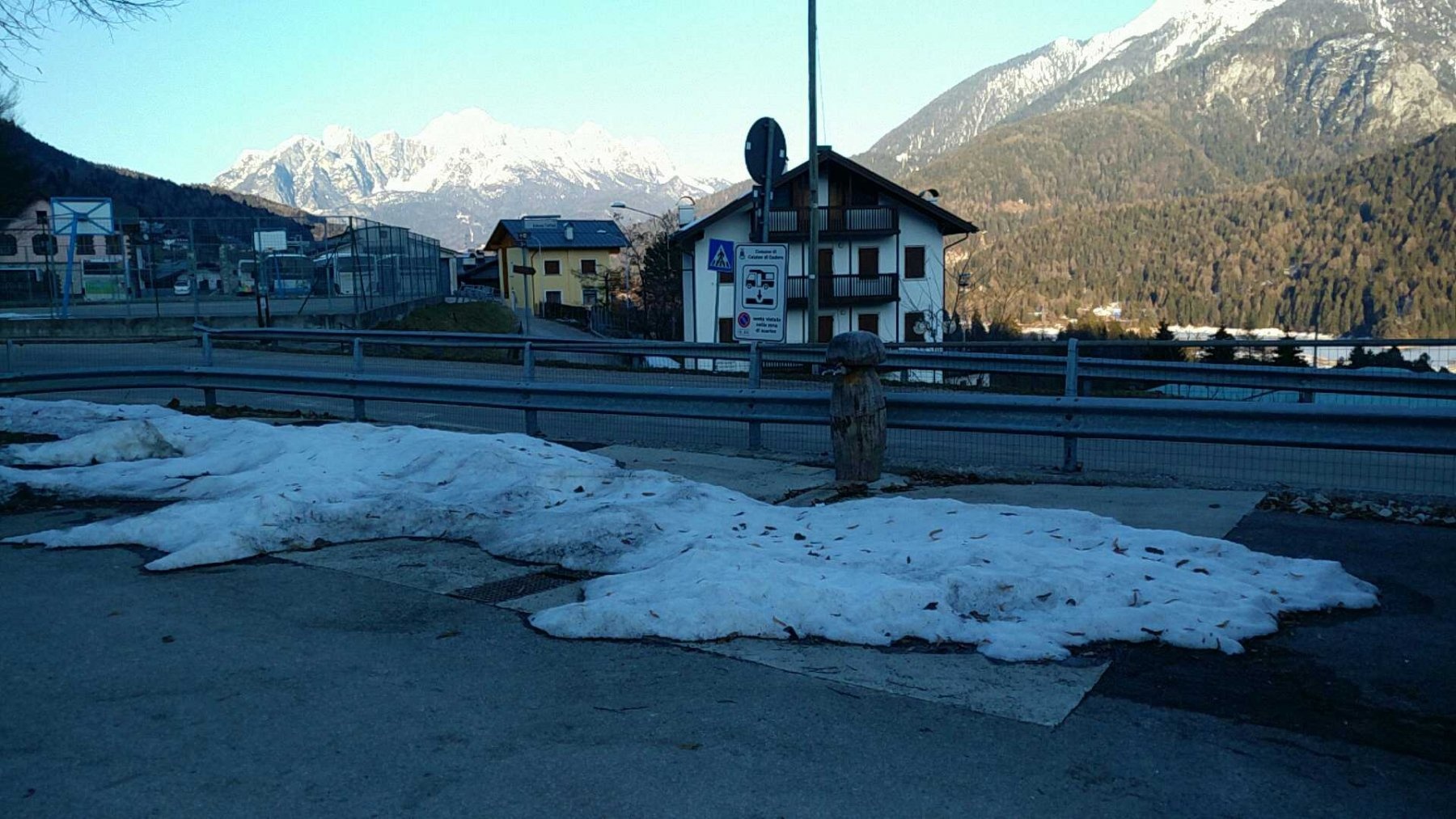 Area sosta Calalzo di Cadore — Stellplatz in Calalzo di Cadore