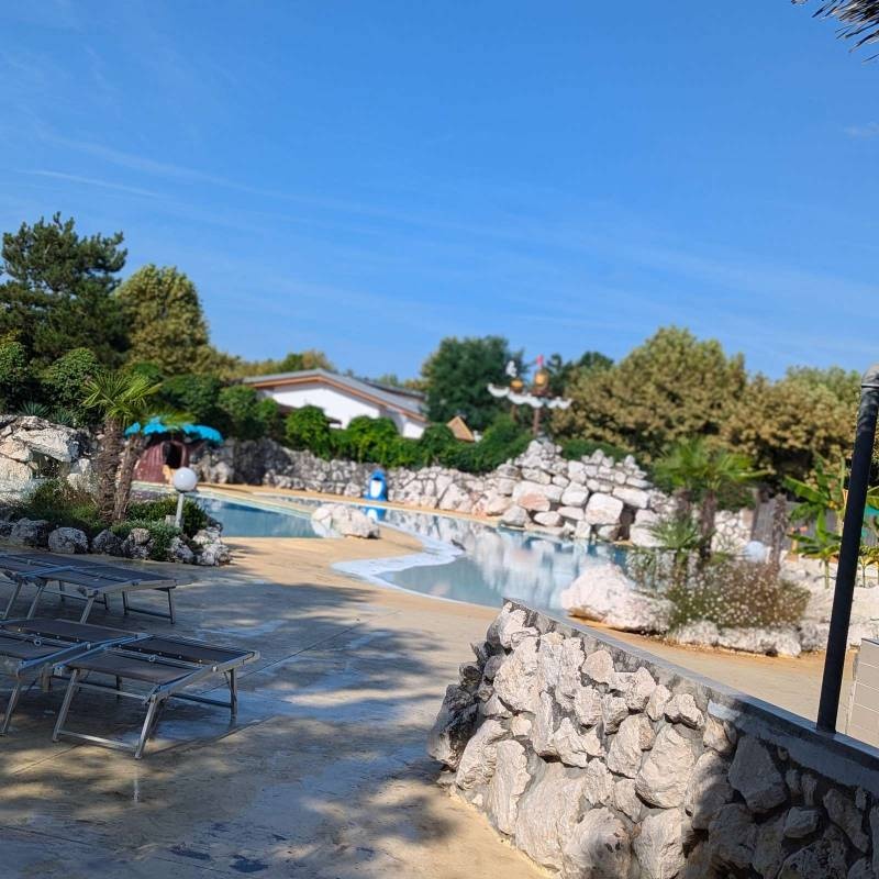 Tahiti Camping & Thermae Bungalow Park — Kemp in Lido delle Nazioni