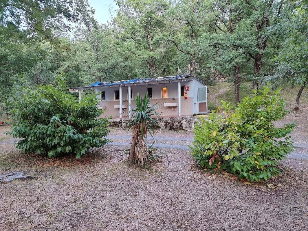 Camping Le Querce — Campingplats in Vallicella