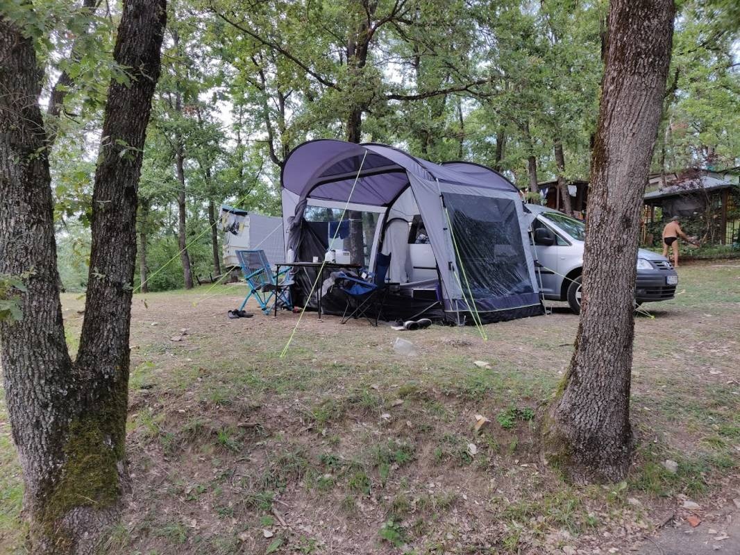 Camping Le Querce — Kemping in Vallicella