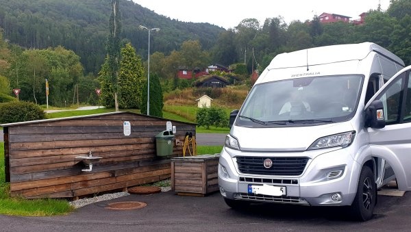 Sognhostel & Camping — QuickStop in Sørbøvågen