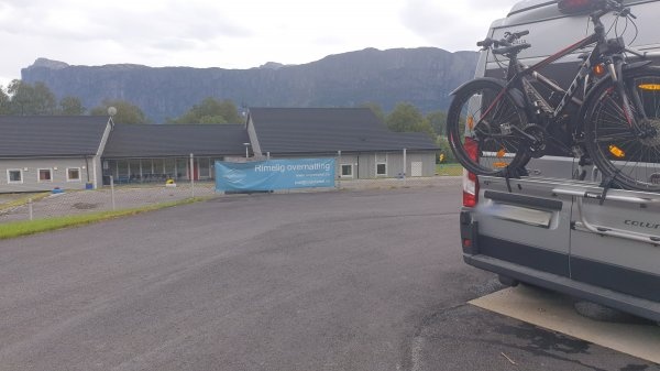 Sognhostel & Camping — QuickStop in Sørbøvågen