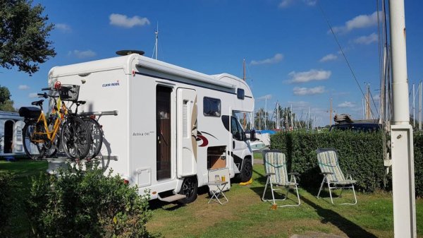 Stichting Jachthaven Wartena — Photo 2