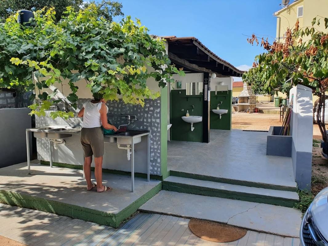 Auto Camp Ivona — Camperplaats in Vodice