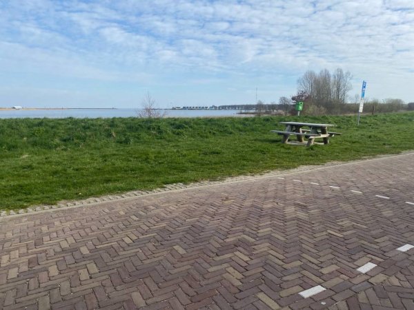 Camperplaats Zuiderstrand — Photo 2