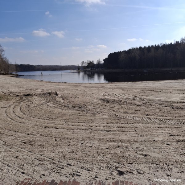 Stellplatz am Wiesmoor Camping — Photo 2