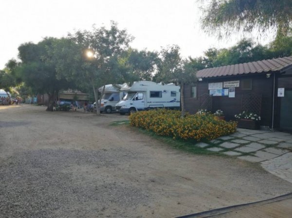 Area Sosta Villasimius Campersimius — Photo 2