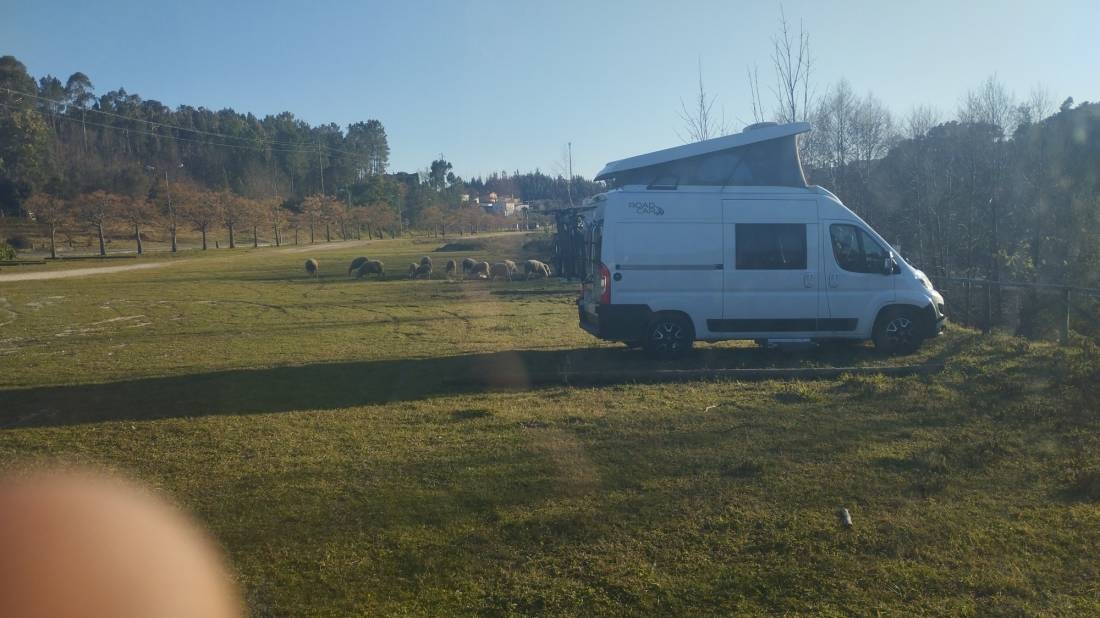 Stellplatz Castanheira de Pera e Coentral — Ställplats in Castanheira de Pera e Coentral