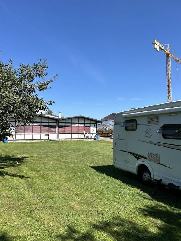 Stellplatz Schreinerei Heckmann — Camperplads in Willstätt