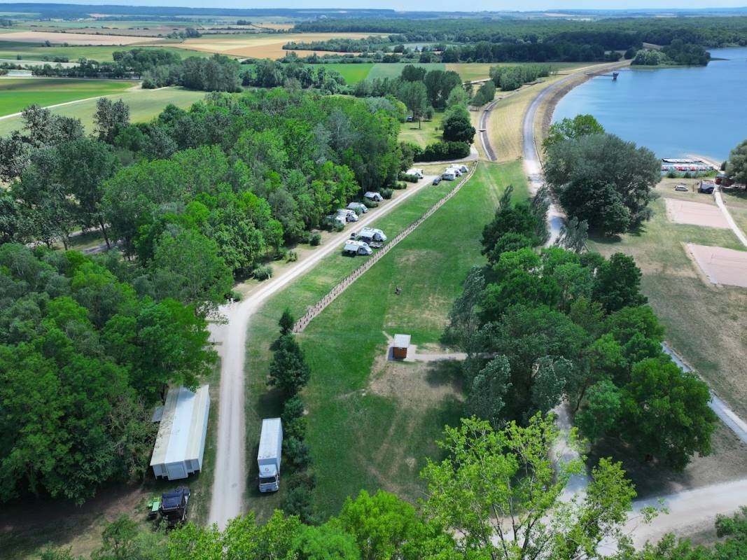 Stellplatz Nonsard-Lamarche — Campervan Site in Nonsard-Lamarche
