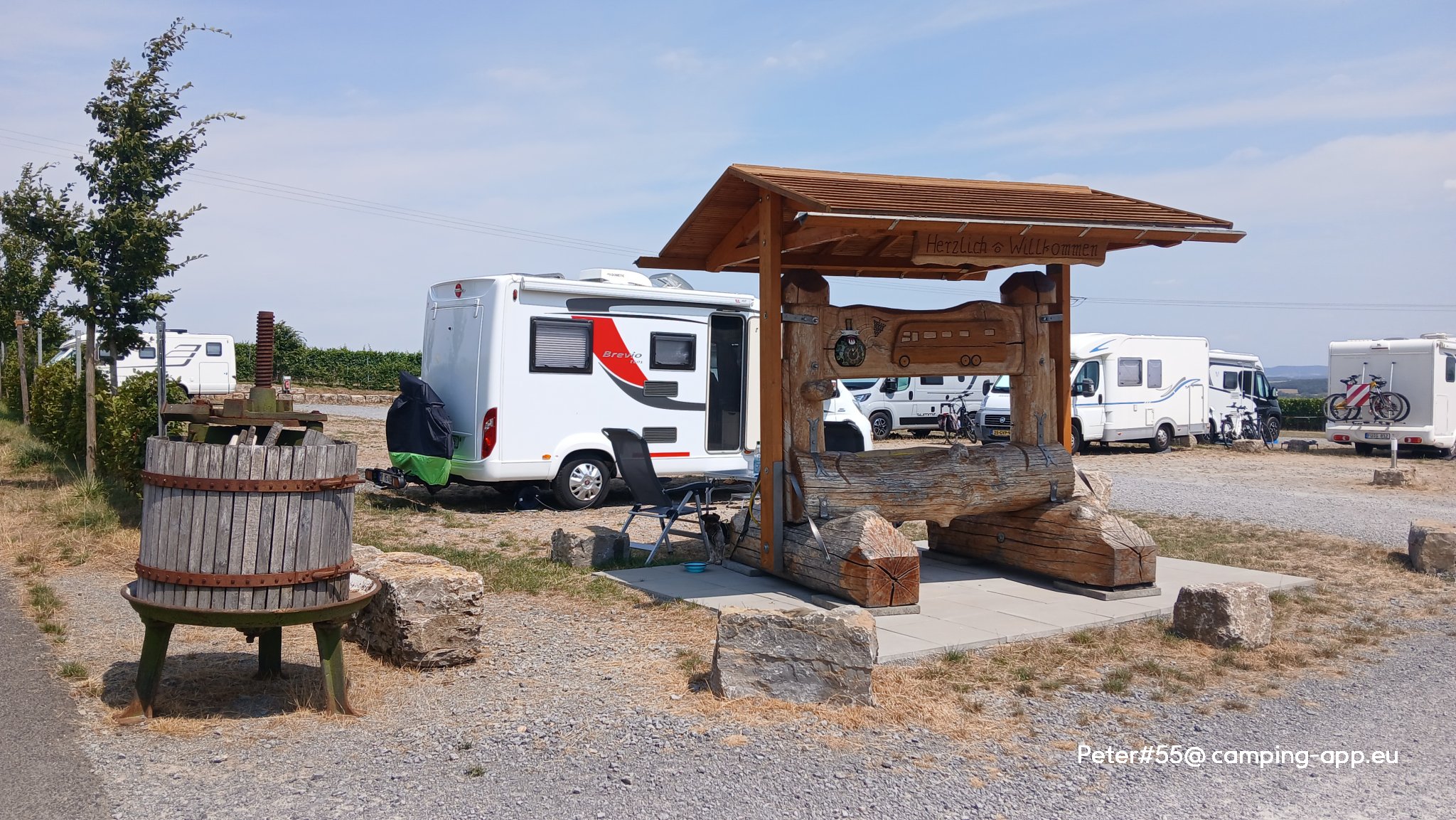 Panoramastellplatz Weingut Mangold — Foto 4