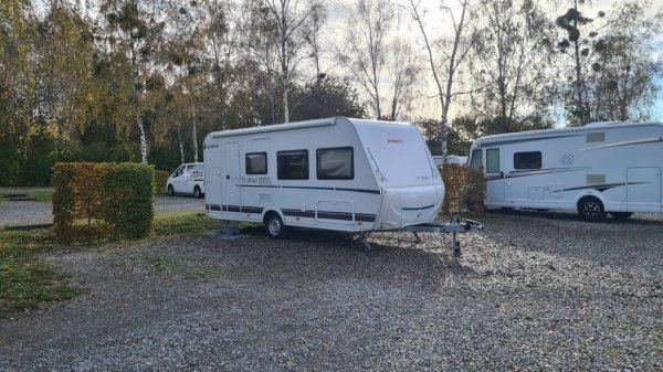 Wohnmobilstellplatz Ravensburger Spieleland — Photo 2