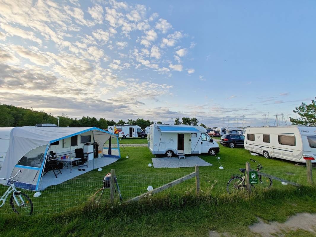 Campingplatz und Bungalowdorf in Schleusingen — Campingplads in Schleusingen