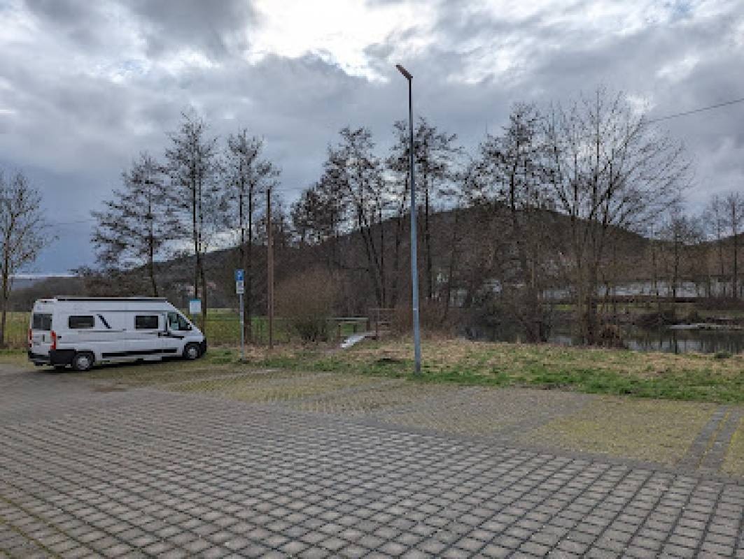 Stellplatz Großmutterwiese — Stellplatz in Meiningen