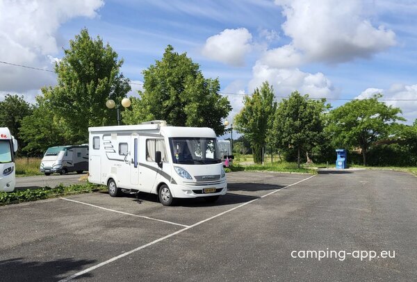 Stellplatz Marciac — Fotoğraf 2
