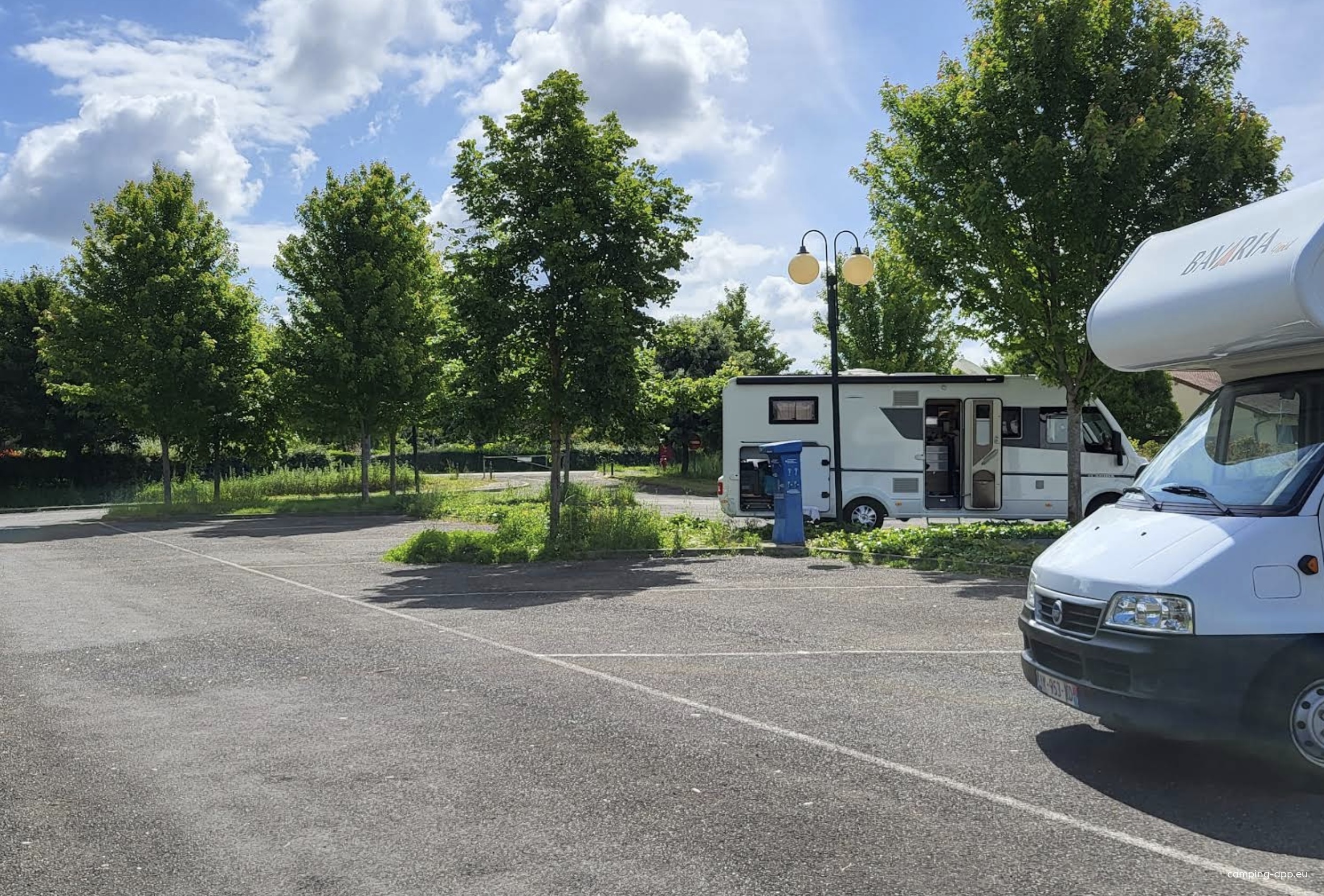 Stellplatz Marciac — Karavan Sitesi in Marciac