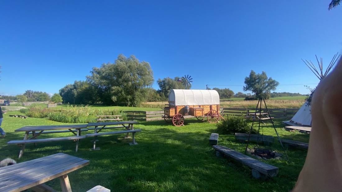 Horse Lake Ranch — Kamp yeri in Saal