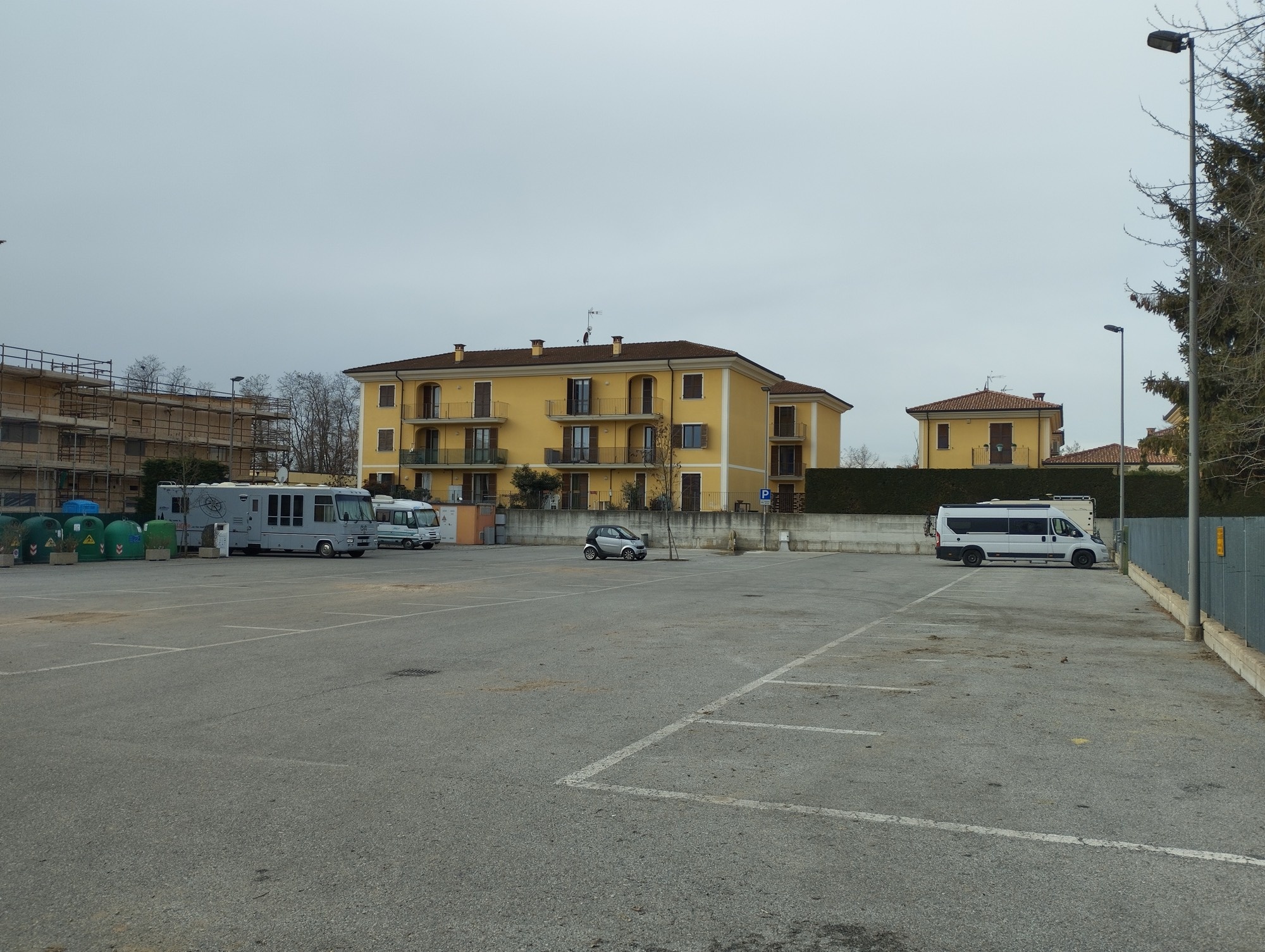 Stellplatz Cherasco — Sp. parking dla kamperów in Cherasco