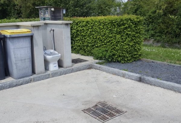 Stellplatz Quarré-les-Tombes — Photo 3