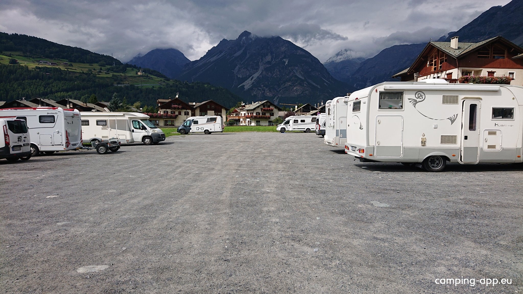 Camper Parking Area - Bormio — Karavan Sitesi in Bormio