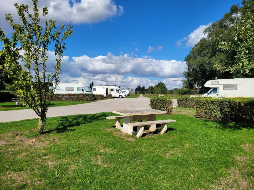 Stellplatz Richebourg — Bobilplass in Richebourg