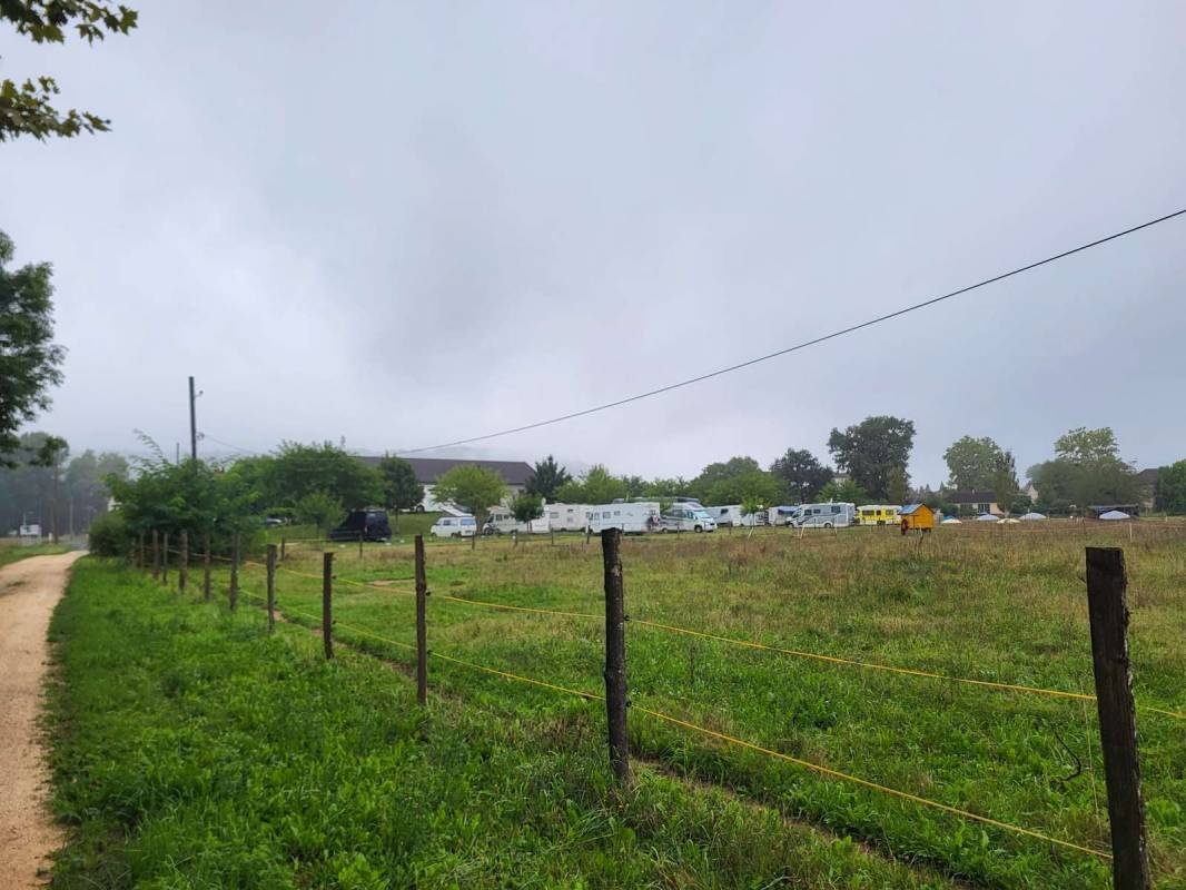 Stellplatz Terrasson-Lavilledieu — Campervan Site in Terrasson-Lavilledieu