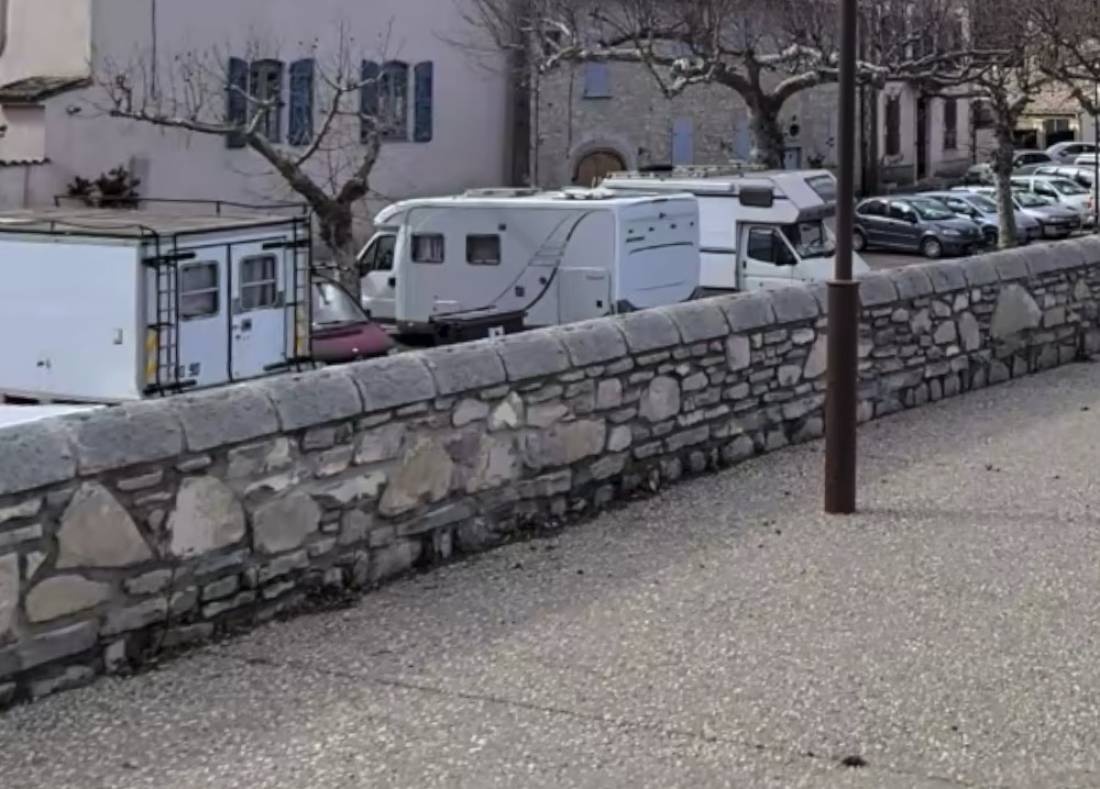 Stellplatz Sauve — Stellplatz in Sauve
