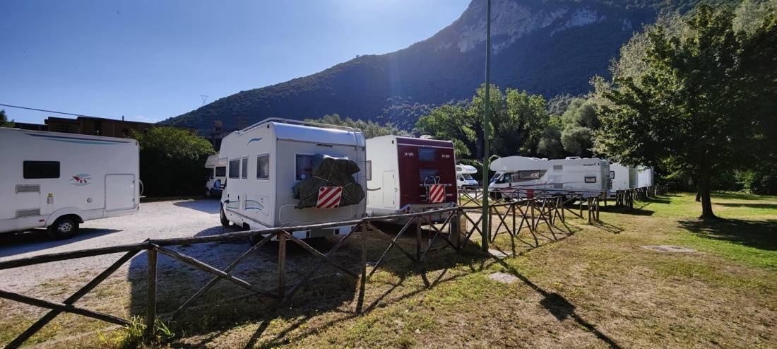 Area Sosta Camper - Cascata delle Marmore — Sp. parking dla kamperów in Collestatte Piano