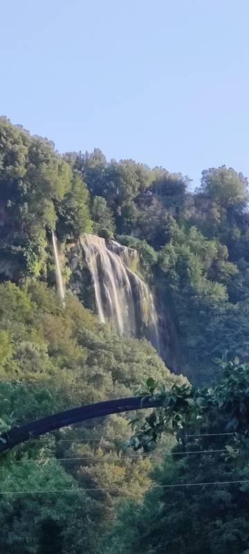 Area Sosta Camper - Cascata delle Marmore — Campervan Site in Collestatte Piano