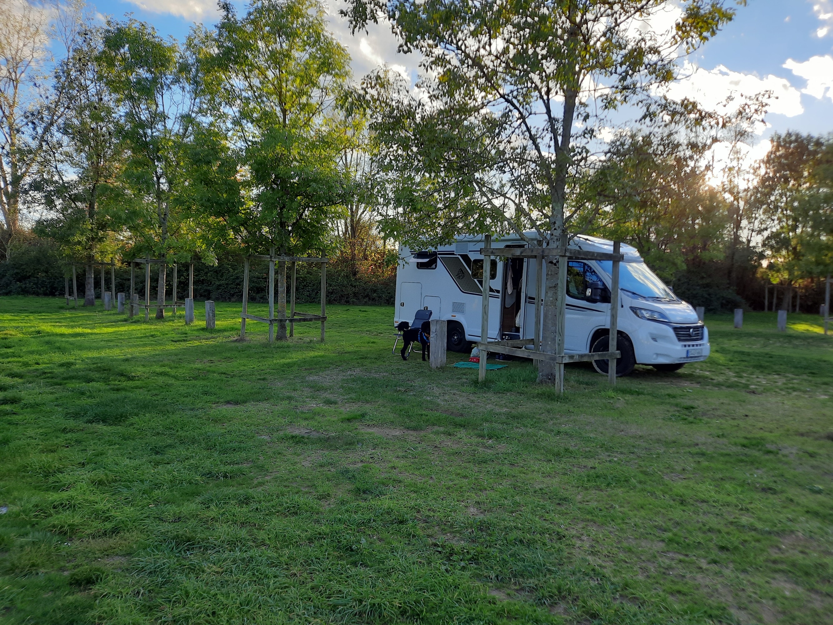 Parking Parc des Oiseaux (max. 3.5t) — Overnight-parking in Villars-les-Dombes
