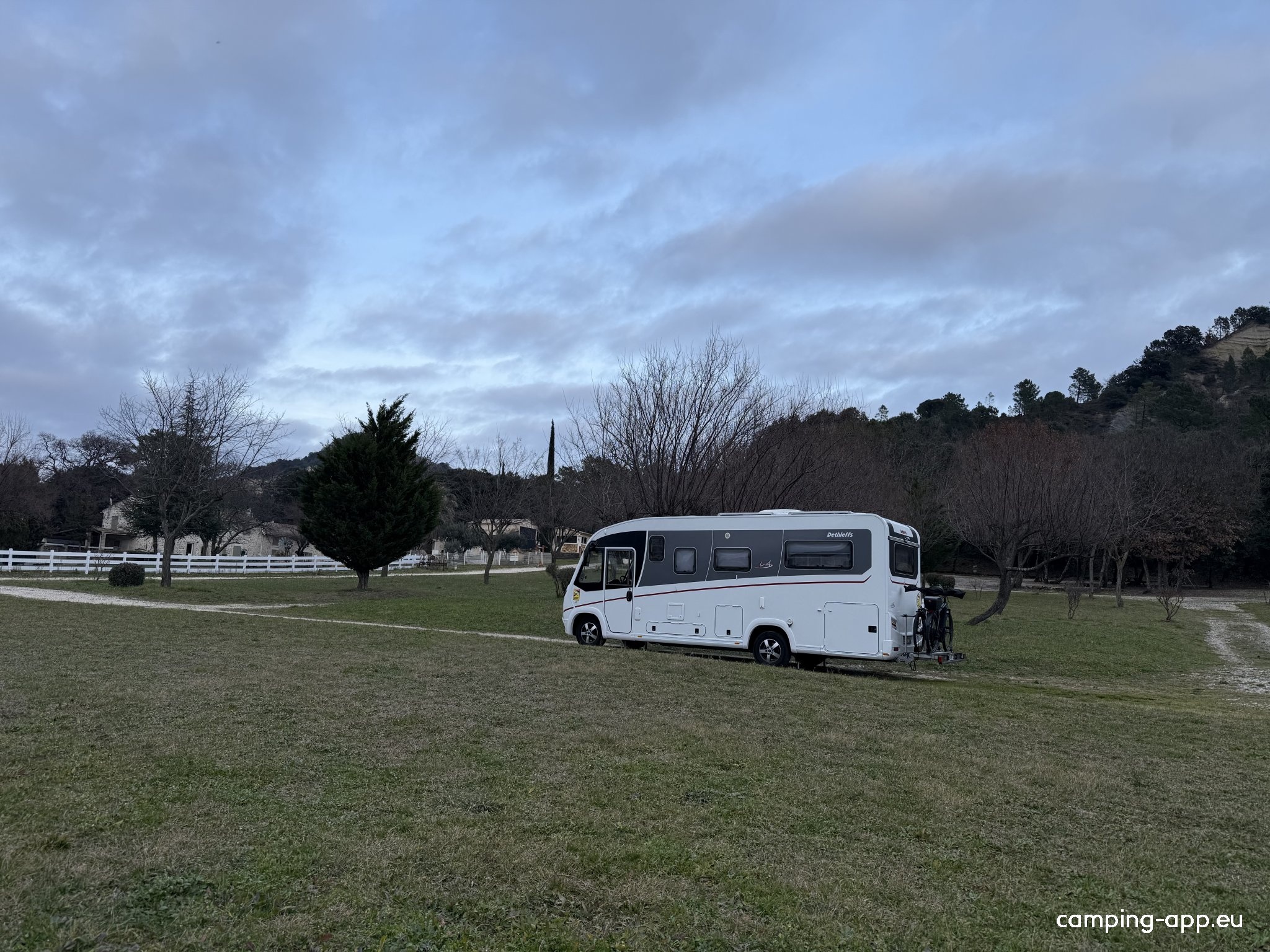 Aire de Toronne — Camperplads in Clansayes