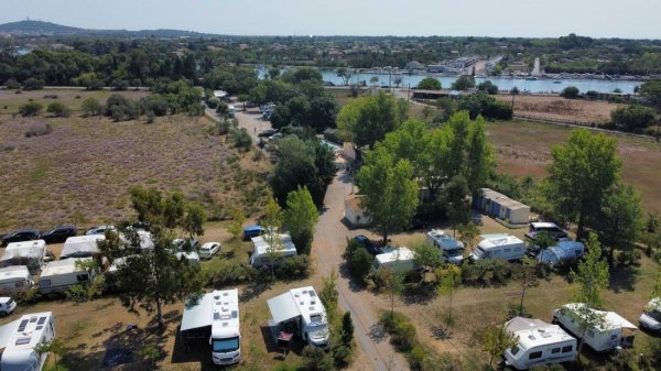 Stellplatz Les Peupliers — Photo 2