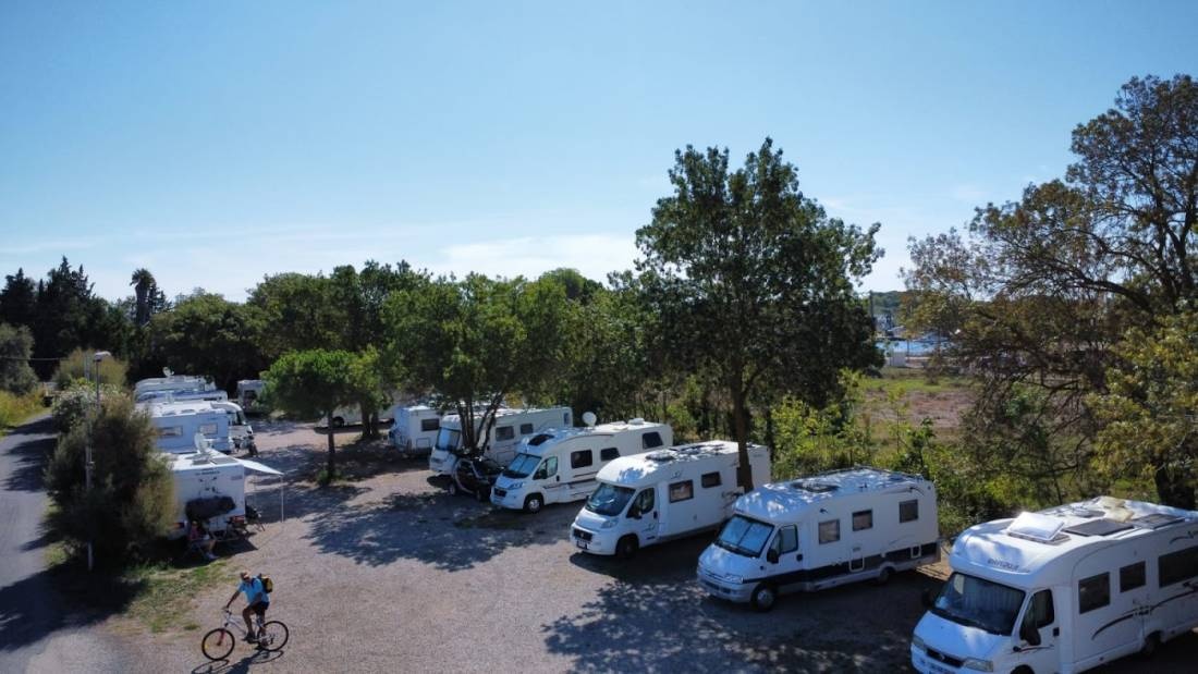 Stellplatz Les Peupliers — QuickStop in Agde