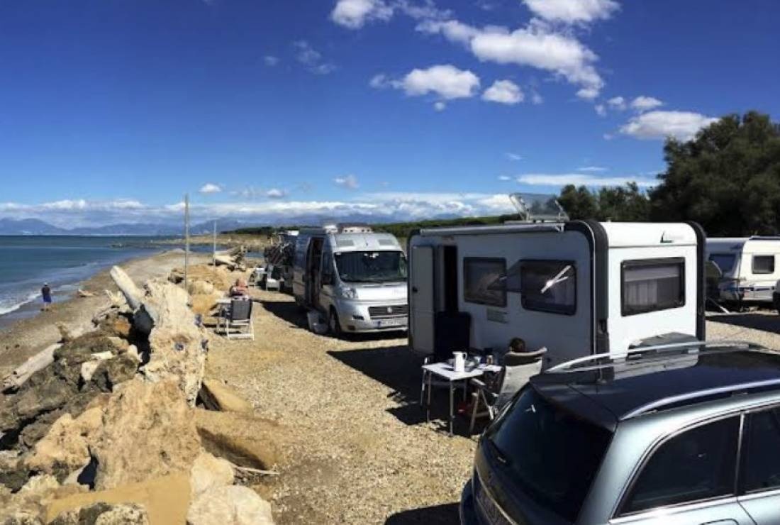 Camping La Foce dei Tramonti — Camping Site in Capaccio