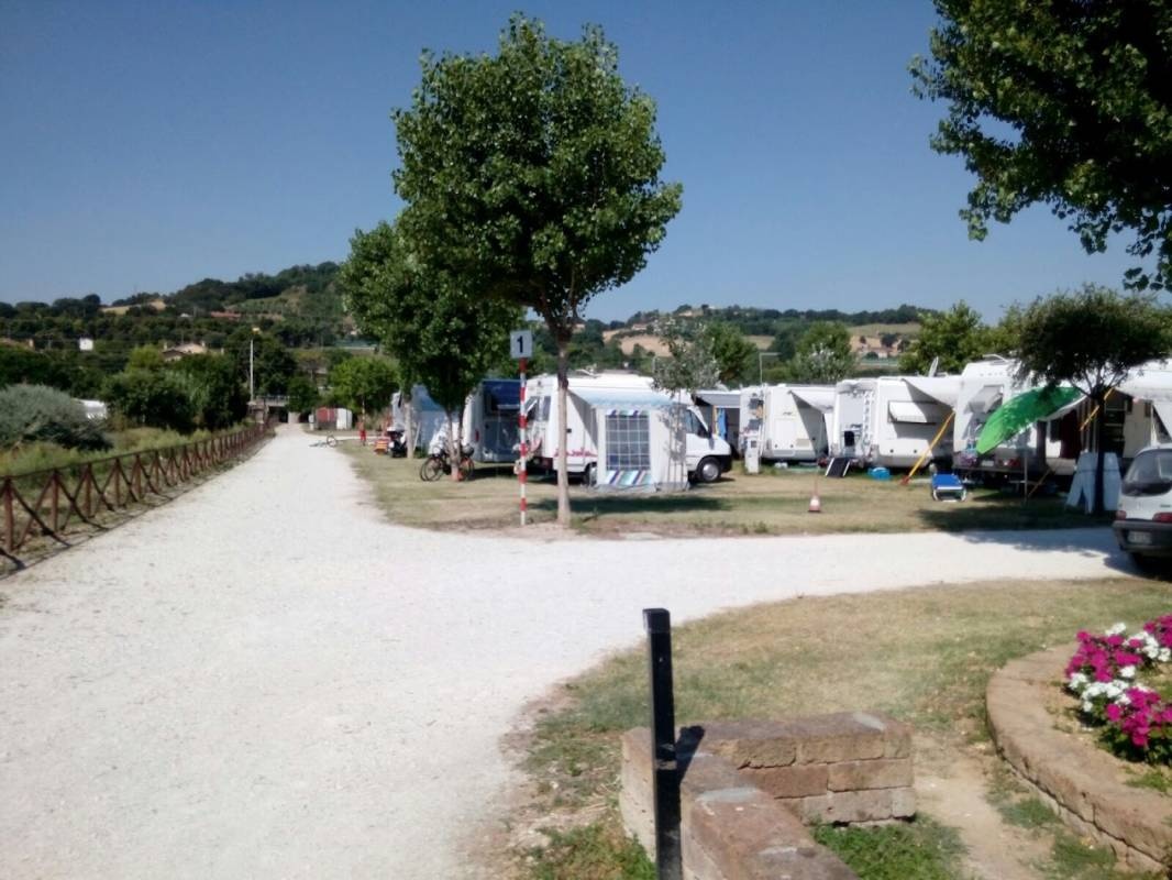 AREA CAMPER 2004 — Campervan Site in Fermo