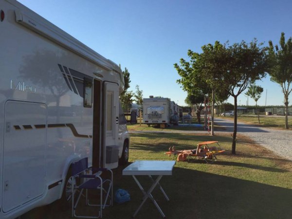 AREA CAMPER 2004 — Photo 3