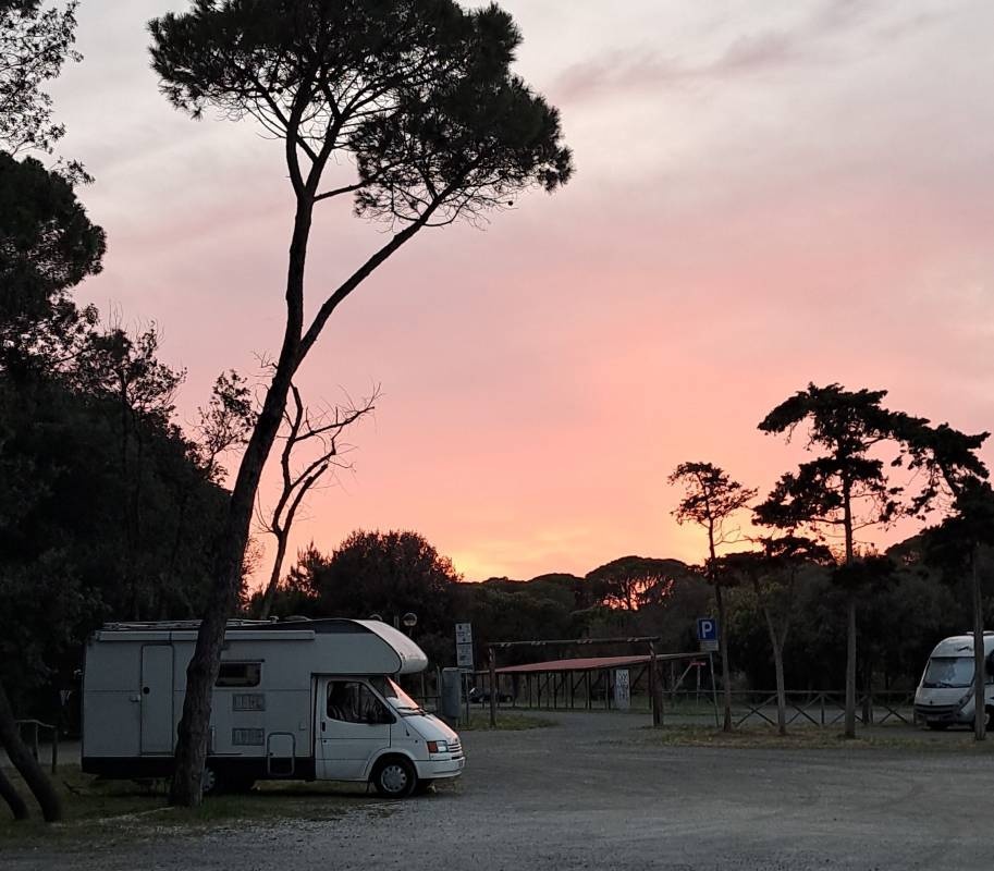 Stellplatz Castagneto Carducci — Ställplats in Castagneto Carducci