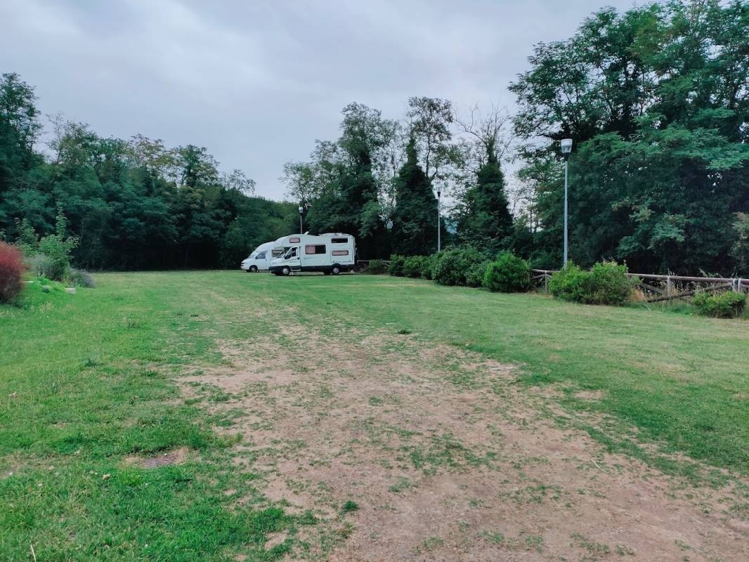 Stellplatz Castel del Rio — Stellplatz in Castel del Rio