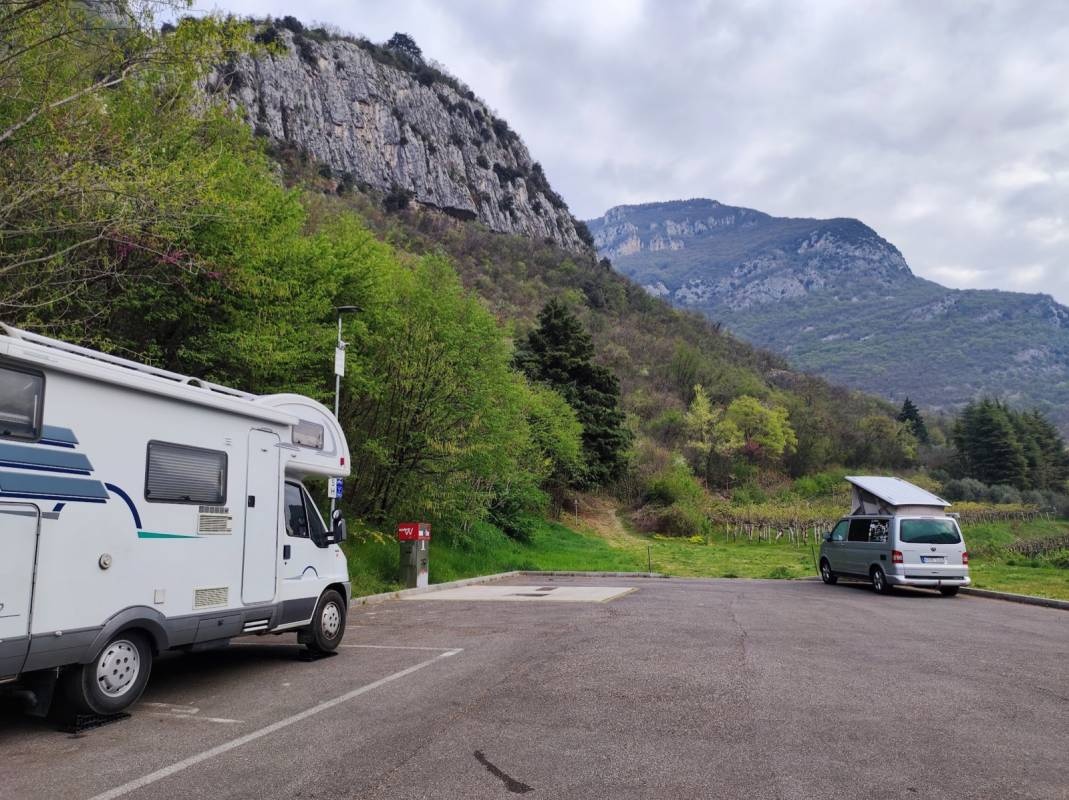 Stellplatz Brentino — Stellplatz in Brentino