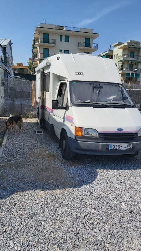 Stellplatz Pietra Ligure — Ställplats in Pietra Ligure