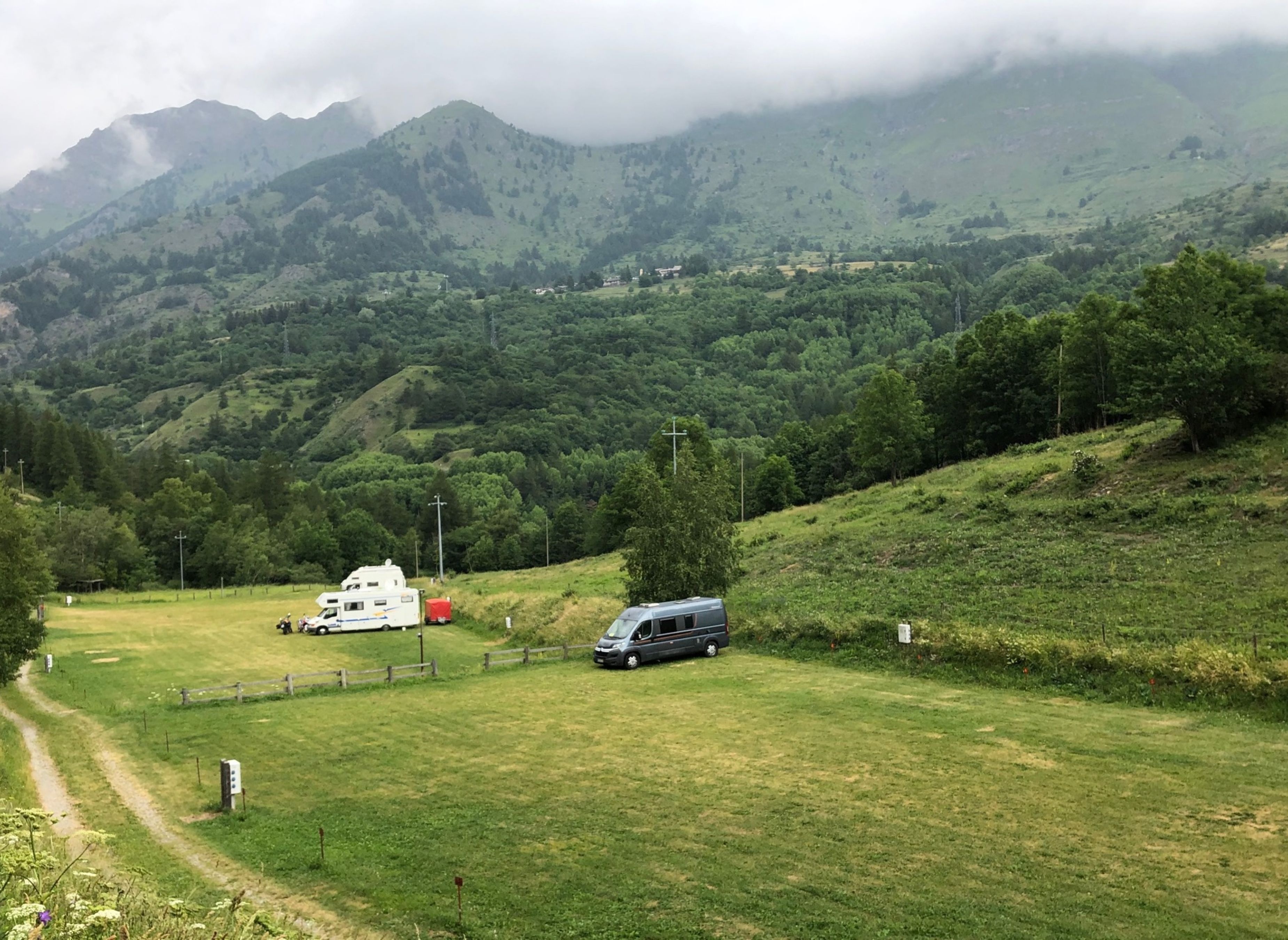 Area di sosta Lago Laux — Campervan Site in 