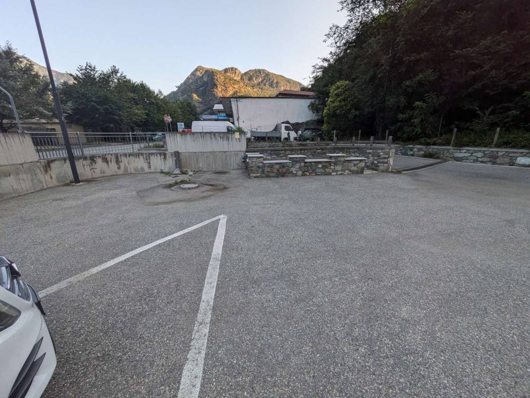 Stellplatz Verrès — Area Autocaravanas in Verrès