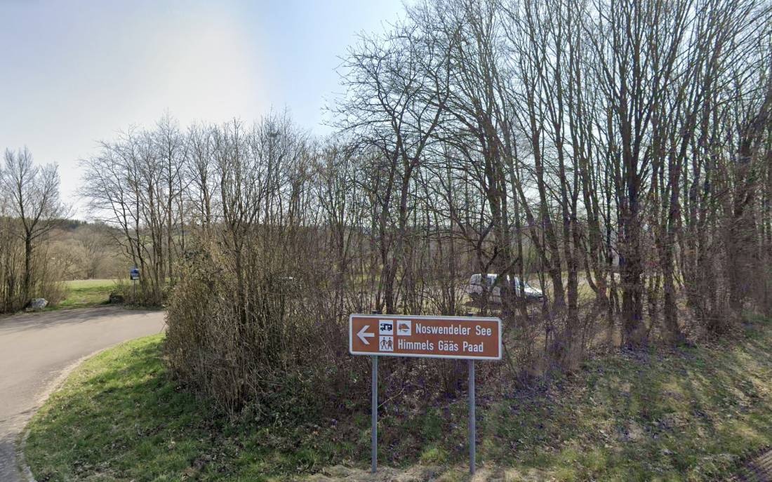 Stellplatz am Noswendeler See — Campervan Site in Wadern