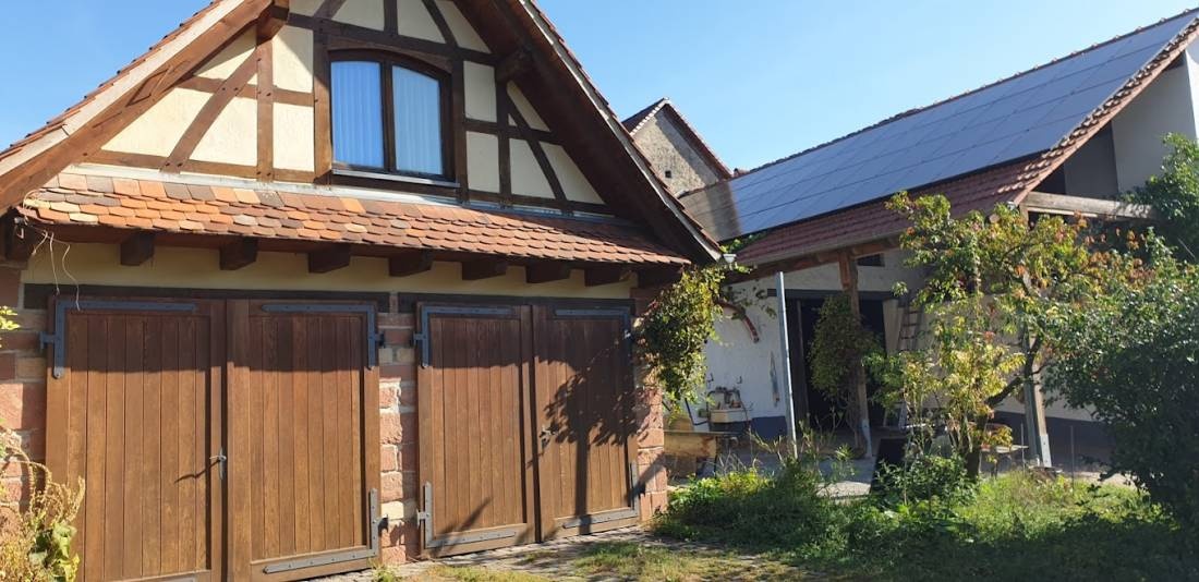 Stellplatz Weingut Junghof — Vineri in Heuchelheim-Klingen
